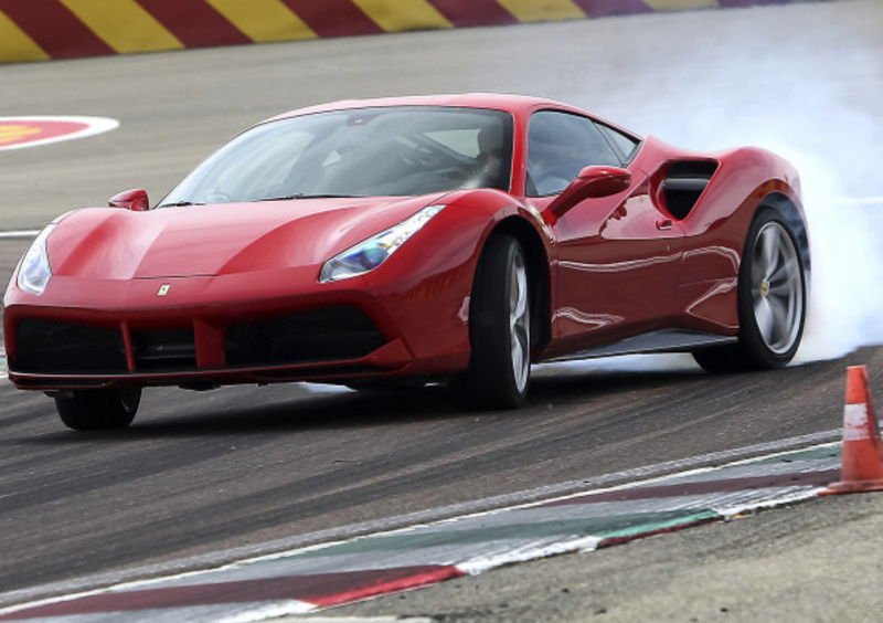 Ferrari 488. Speciale o GTO? Indiscrezioni sul nuovo bolide in arrivo 