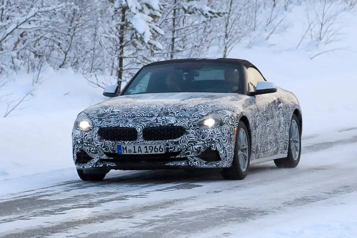 BMW Z4, le foto spia