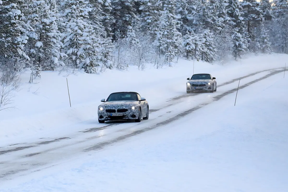 BMW Z4, le foto spia (3)