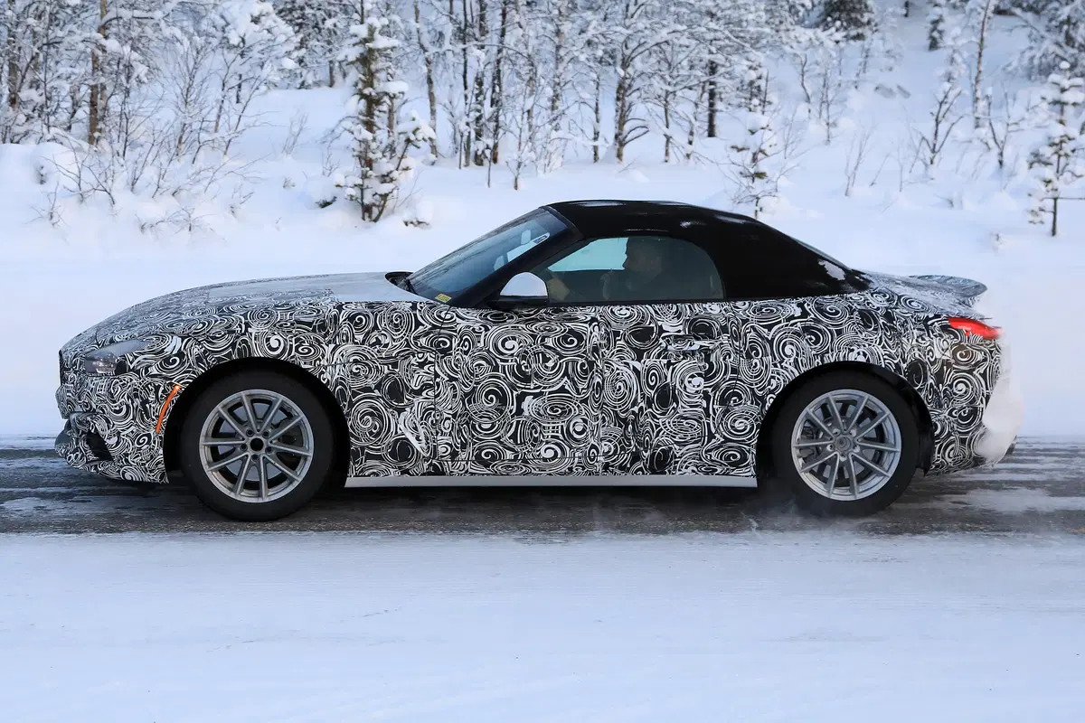 BMW Z4, le foto spia (6)