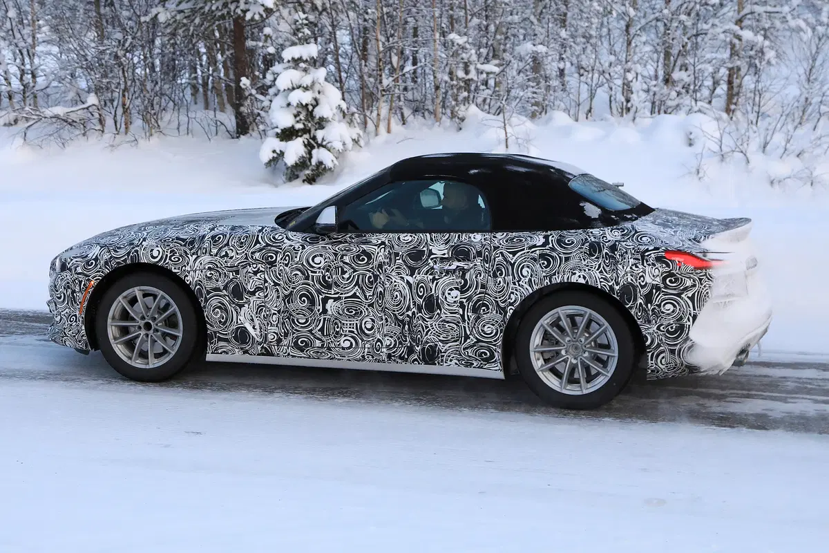BMW Z4, le foto spia (7)