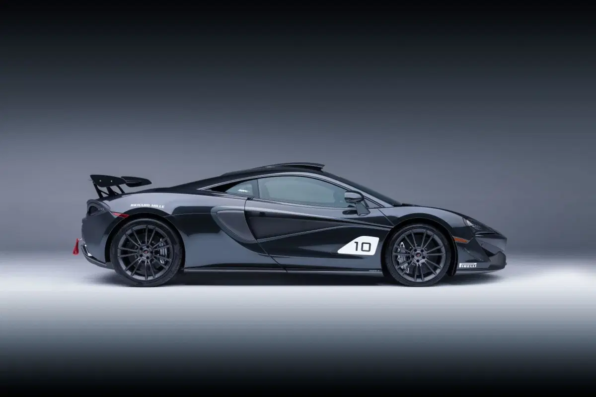 McLaren MSO X, come la GT4 ma stradale (8)