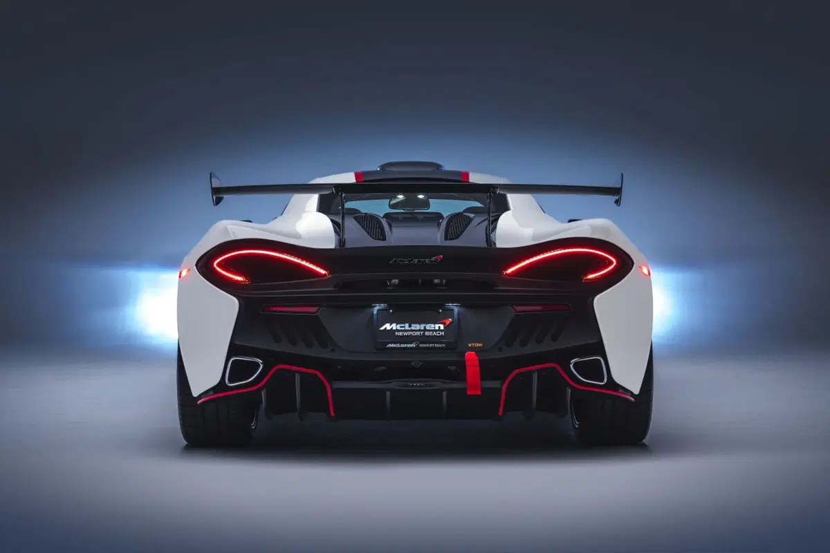 McLaren MSO X, come la GT4 ma stradale (13)