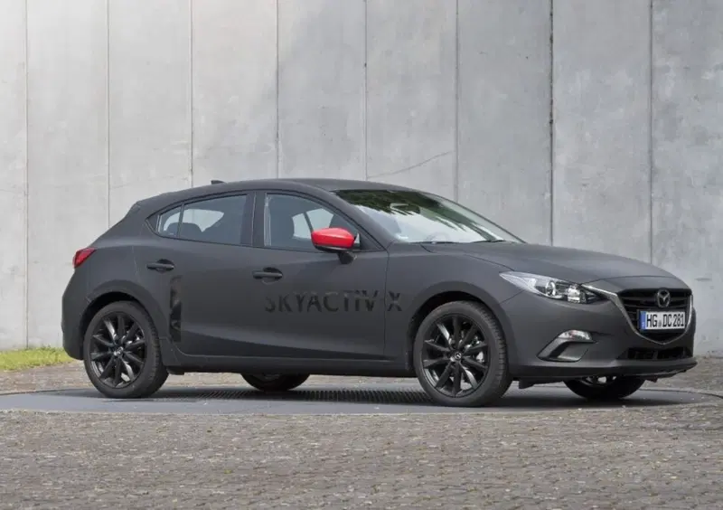 Nuovi motori benzina Mazda: l&rsquo;elettrico deve preoccuparsi?