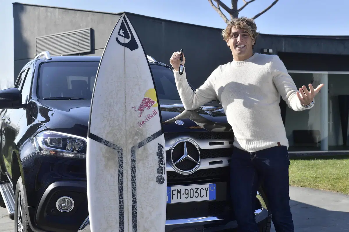 Una Mercedes Classe X per Leonardo Fioravanti, stella del surf italiano (9)