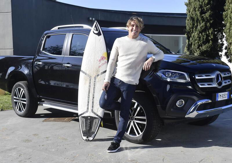 Una Mercedes Classe X per Leonardo Fioravanti, l&#039;italiano stella del surf 