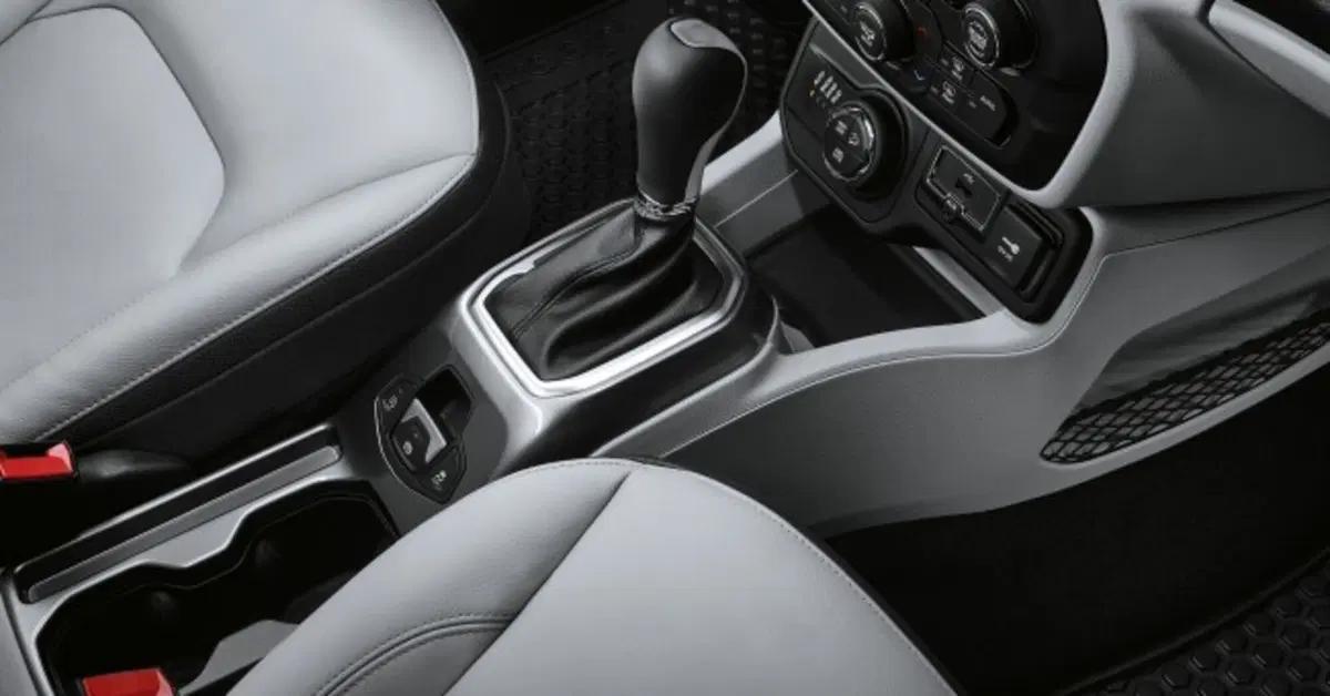 Jeep Renegade MY 18. Nuovo infotainment, plancia e allestimenti [Video] 