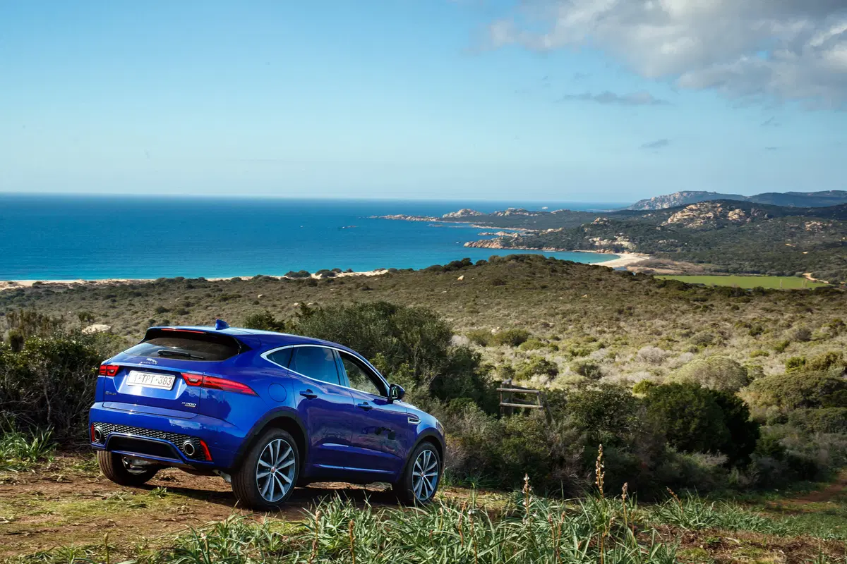 Jaguar E-Pace, la piccola F-Pace tra BMW X2 ed Audi Q5 [Video] (2)