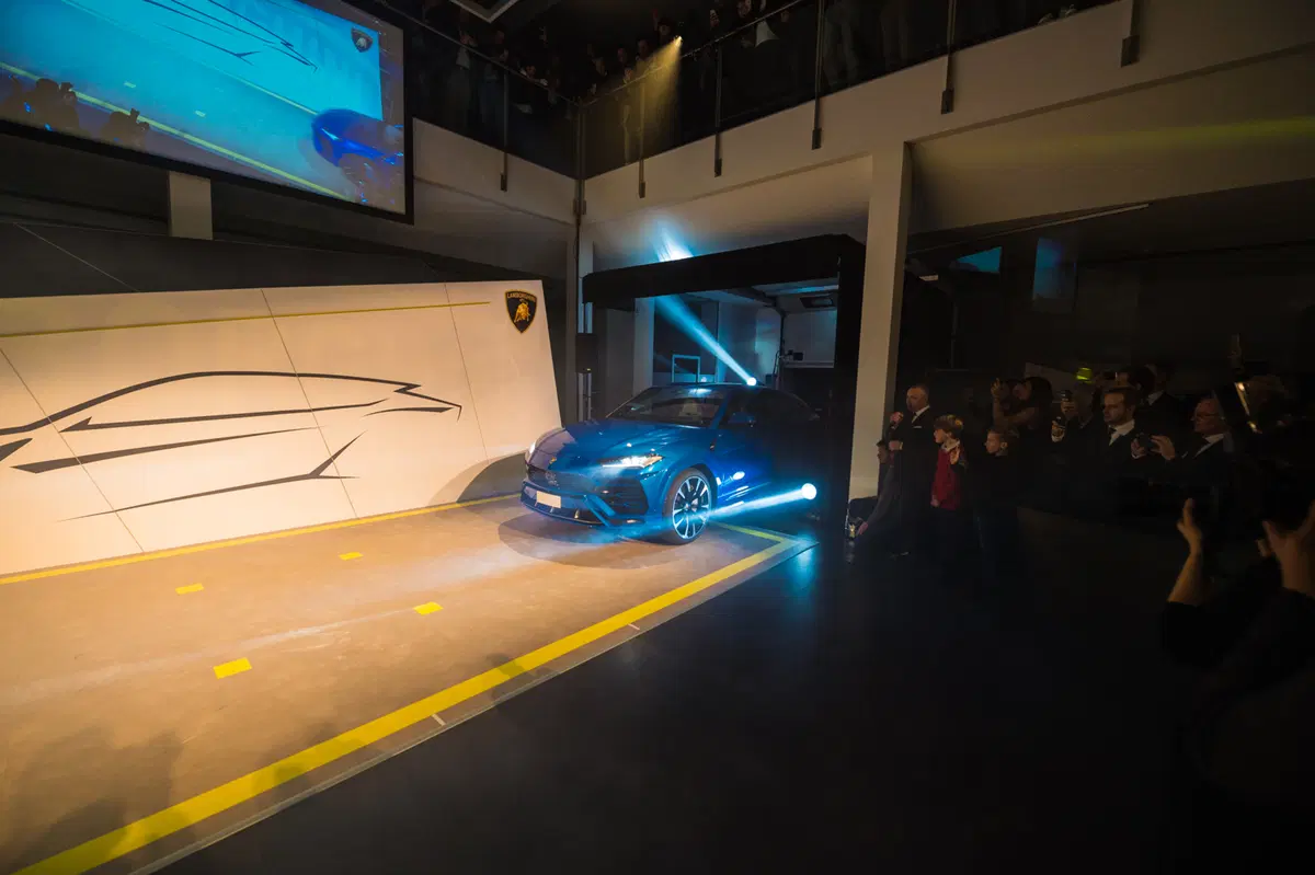 La nuova Lamborghini Urus presentata a Lamborghini Milano