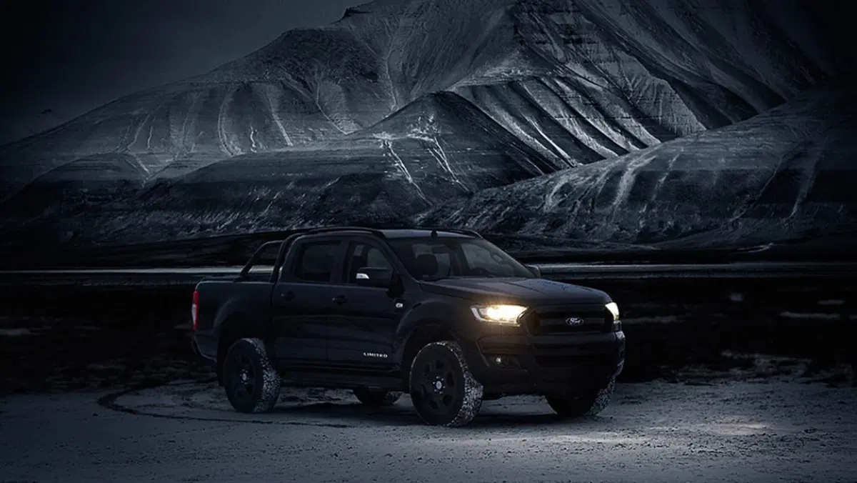 Ford Ranger Black Edition, nero totale