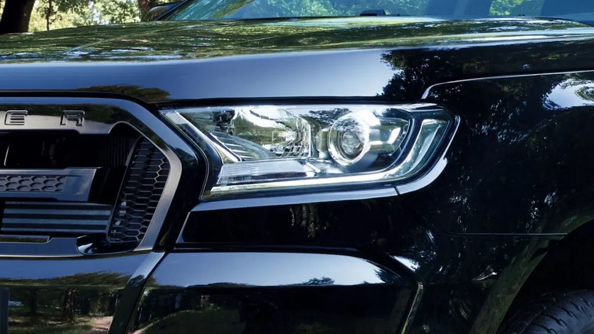 Ford Ranger Black Edition, nero totale (3)