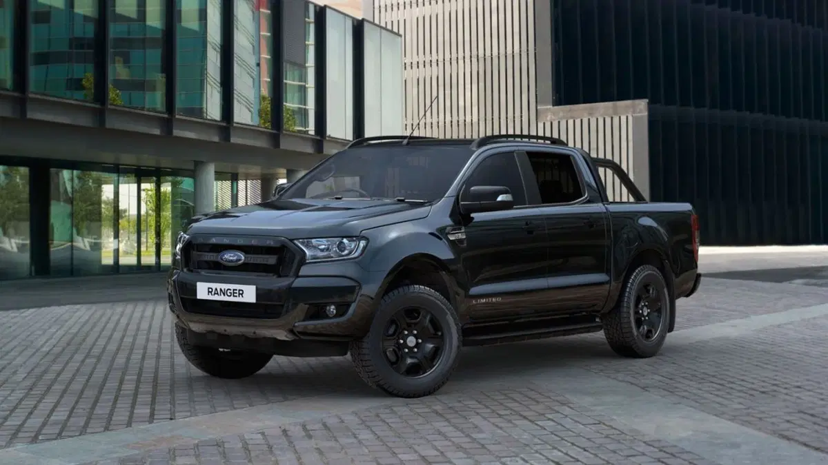 Ford Ranger Black Edition, nero totale (6)