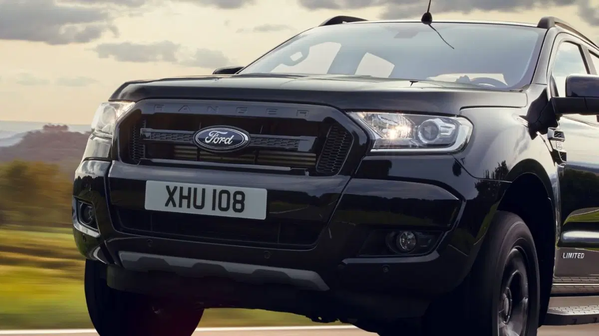 Ford Ranger Black Edition, nero totale (8)