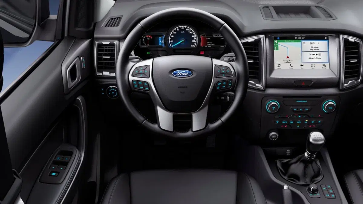 Ford Ranger Black Edition, nero totale (10)