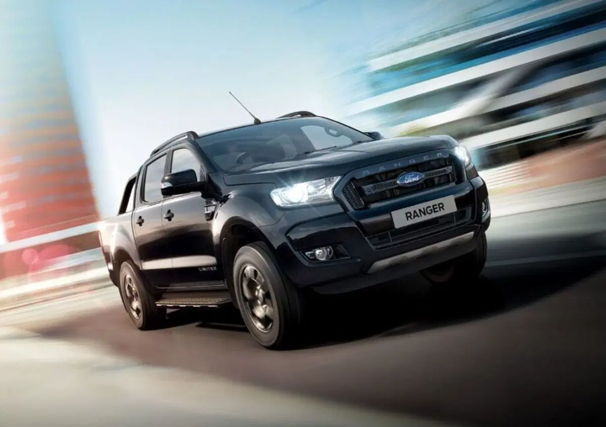 Ford Ranger Black Edition, nero totale