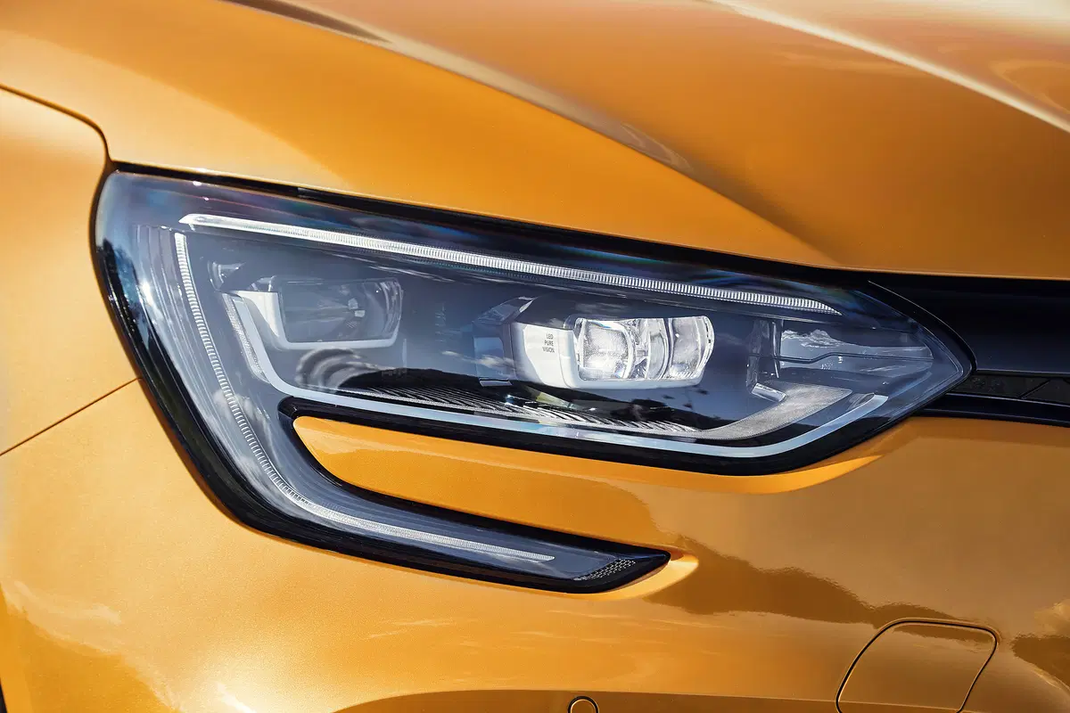 Renault Megane R.S. 2018 | Su strada e in pista con la sport e la CUP (4)