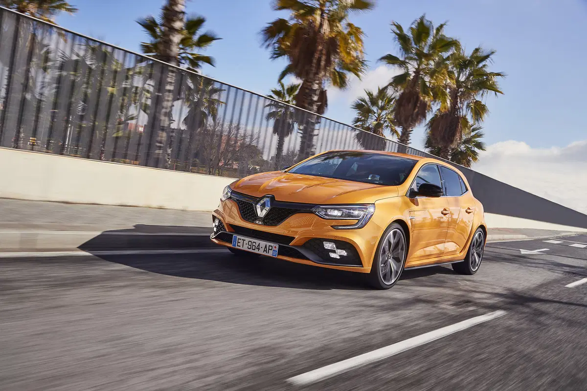 Renault Megane R.S. 2018 | Su strada e in pista con la sport e la CUP (11)