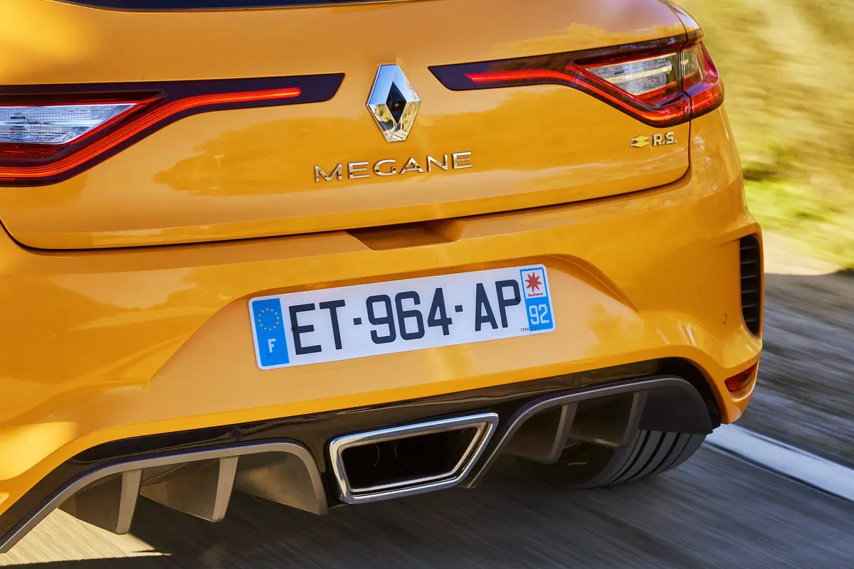 Renault Megane R.S. 2018 | Su strada e in pista con la sport e la CUP (12)