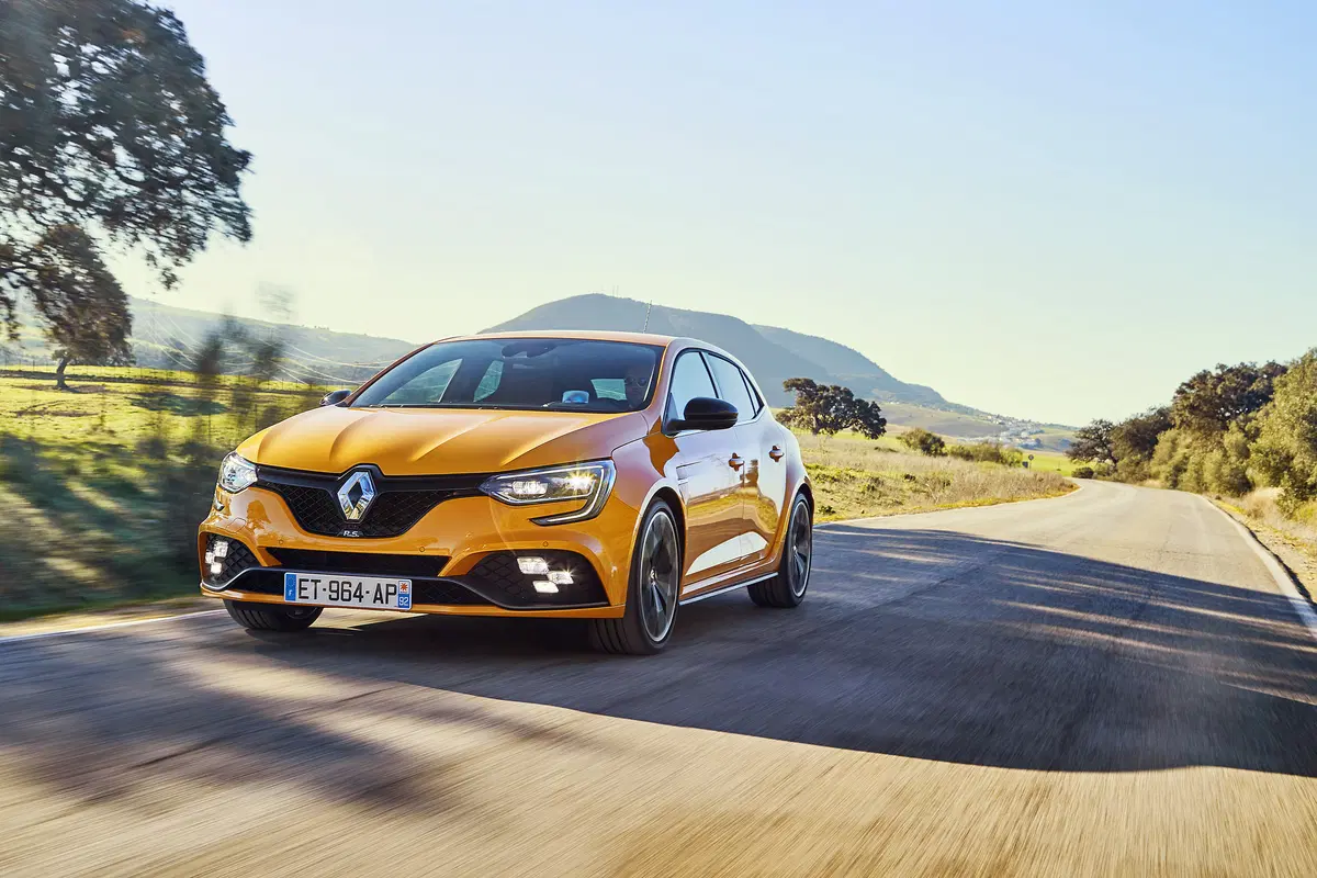 Renault Megane R.S. 2018 | Su strada e in pista con la sport e la CUP (13)