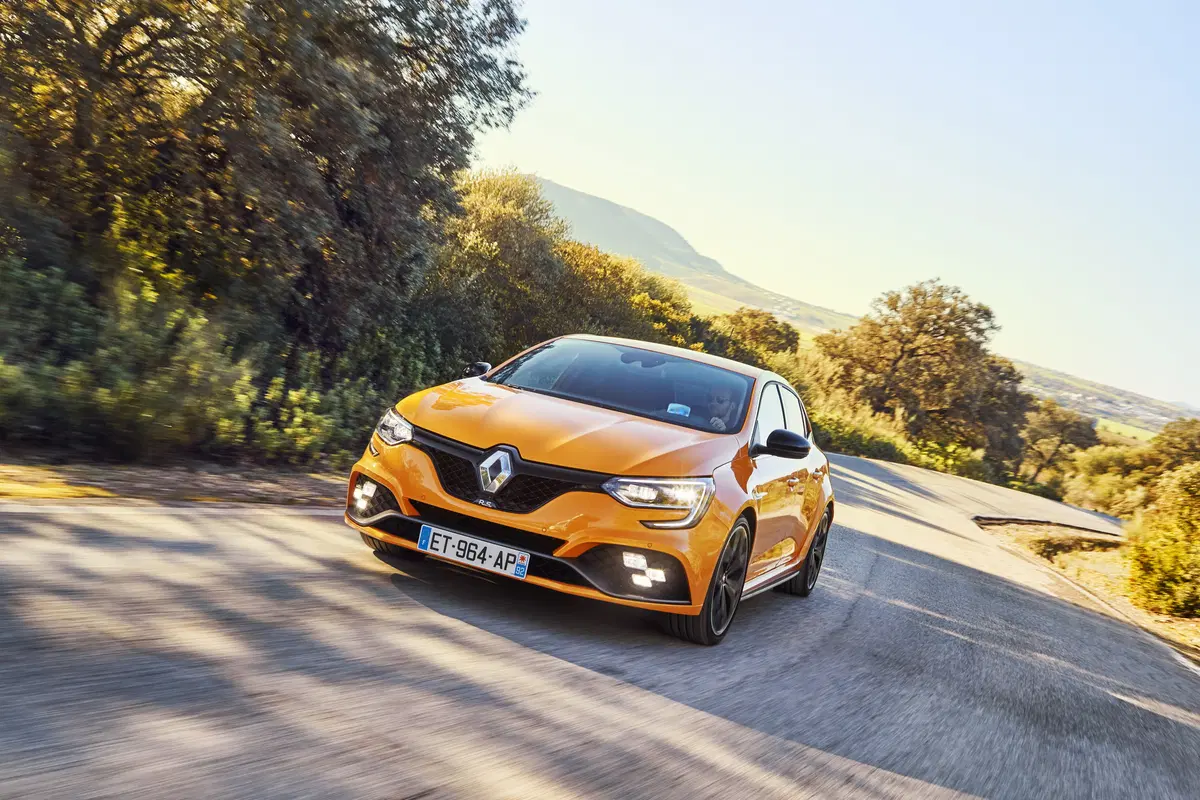 Renault Megane R.S. 2018 | Su strada e in pista con la sport e la CUP (14)