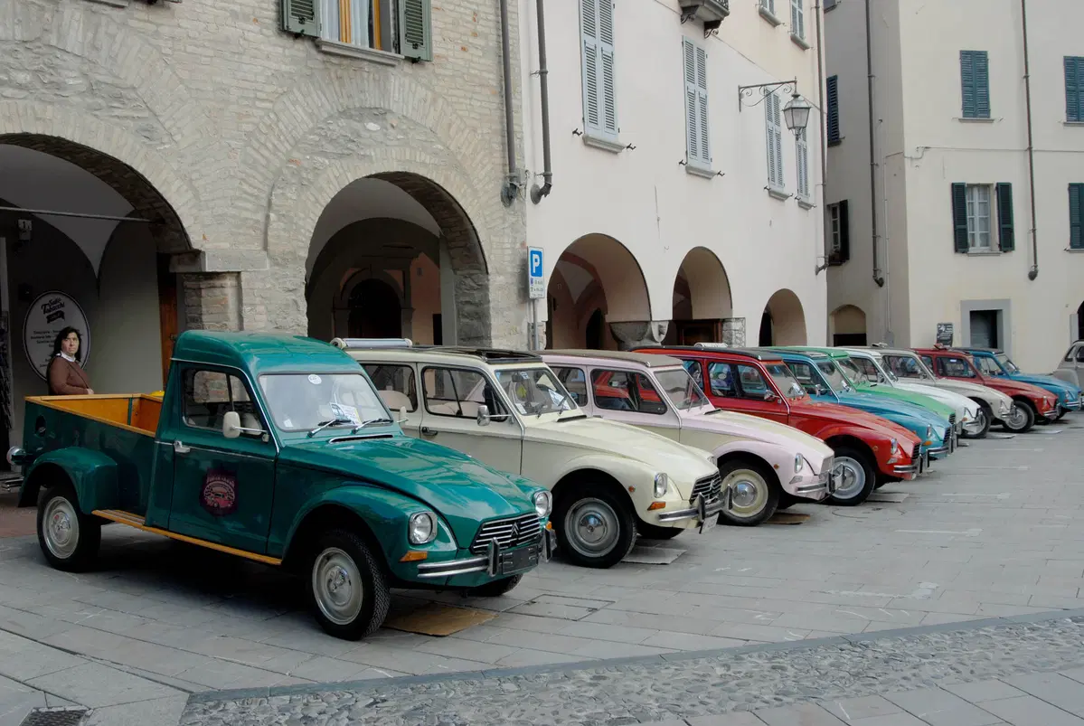 Citroen Dyane, il raduno per i suoi primi 50 anni 