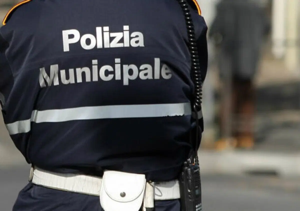 177 multe con l'auto del nonno: record a Firenze