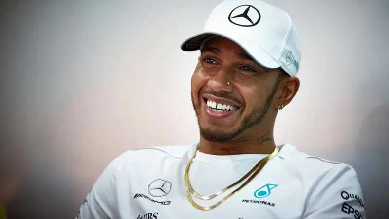 Hamilton: &laquo;La Formula 1 non &egrave; l'unica sfida&raquo;