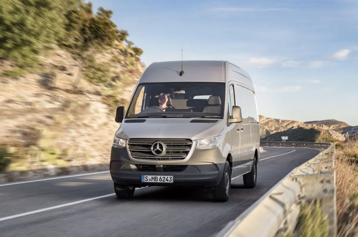 Mercedes Sprinter, è l'ora della terza generazione (9)