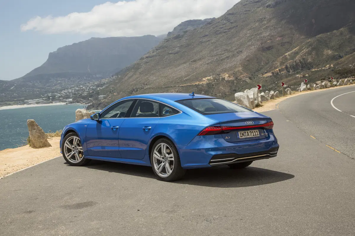Audi A7 Sportback, interni da A8 e coda Star Trek “inspired” [Video] (5)