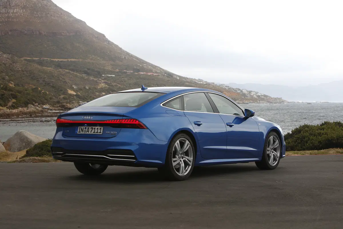 Audi A7 Sportback, interni da A8 e coda Star Trek “inspired” [Video] (13)