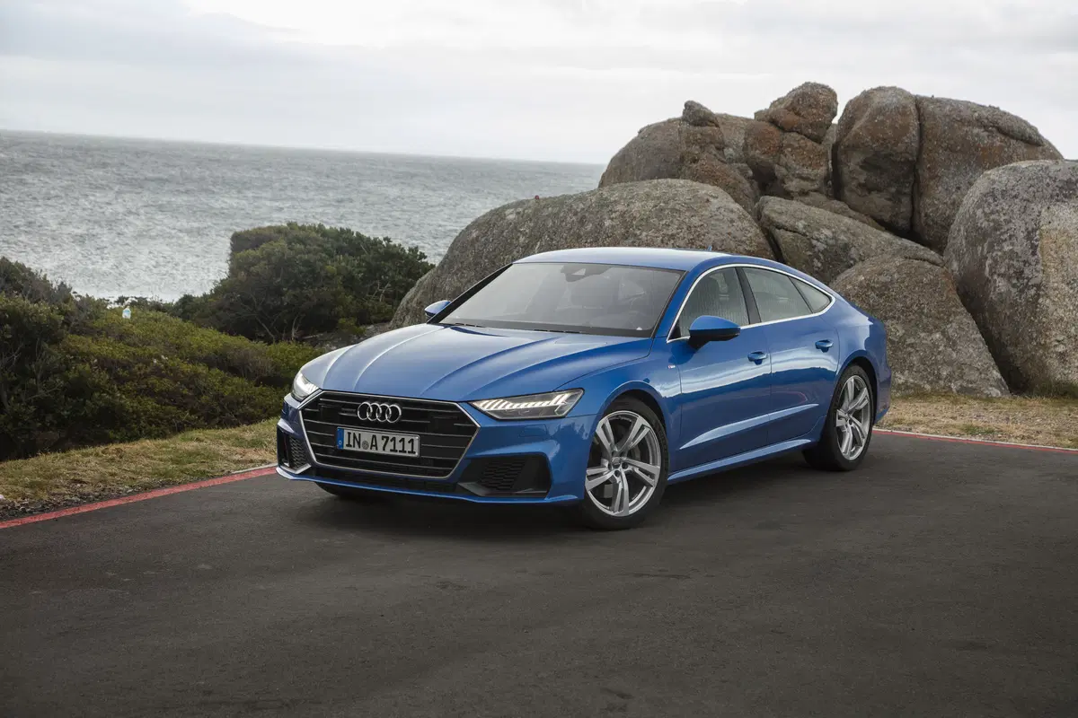 Audi A7 Sportback, interni da A8 e coda Star Trek “inspired” [Video] (17)