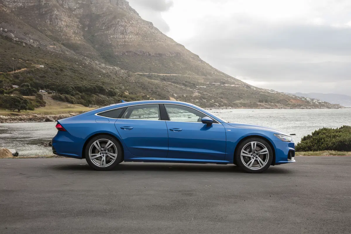 Audi A7 Sportback, interni da A8 e coda Star Trek “inspired” [Video] (18)