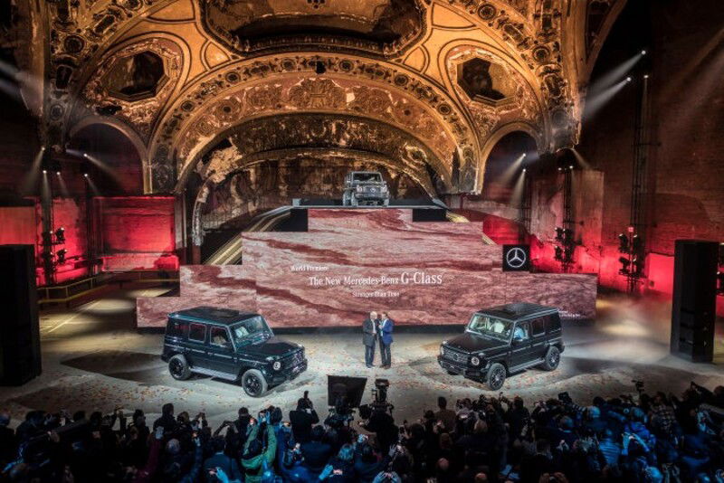 La presentazione Mercedes al NAIAS 2018 con il gran capo Zetsche insieme a un ex-governatore della California