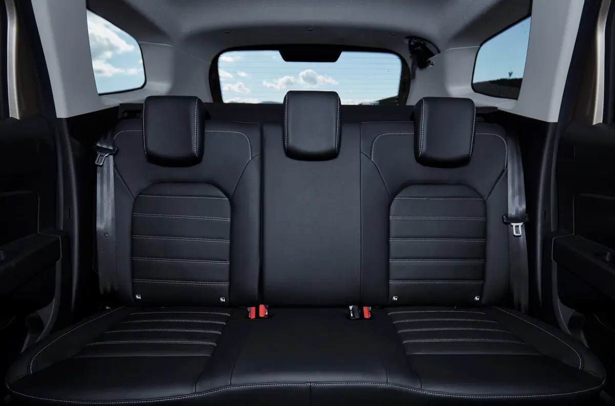 Dacia Duster 1.0 TCe 100 CV 4x2 Techroad (53)