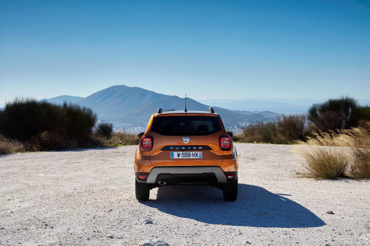 Dacia Duster 1.0 TCe 100 CV 4x2 Techroad (41)