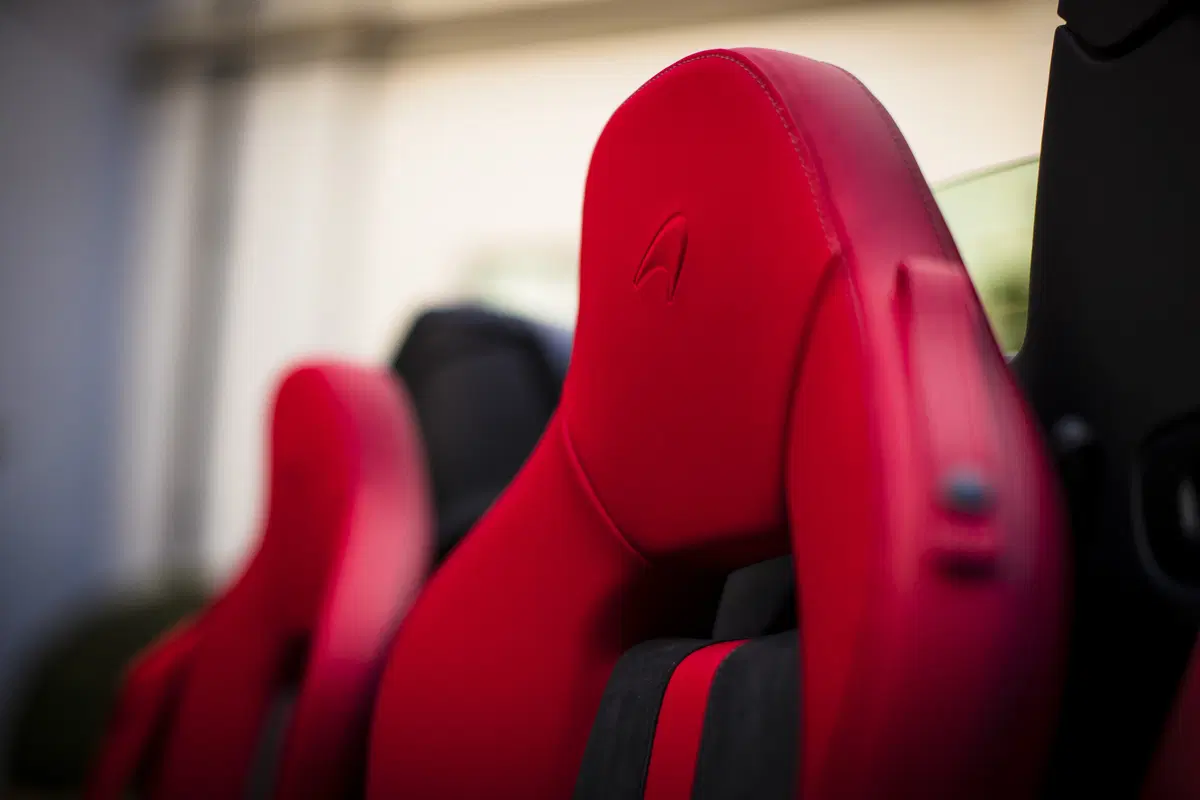 McLaren 570S, una spider per San Valentino (2)