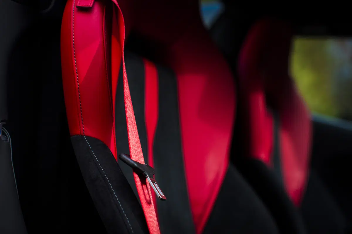 McLaren 570S, una spider per San Valentino (9)