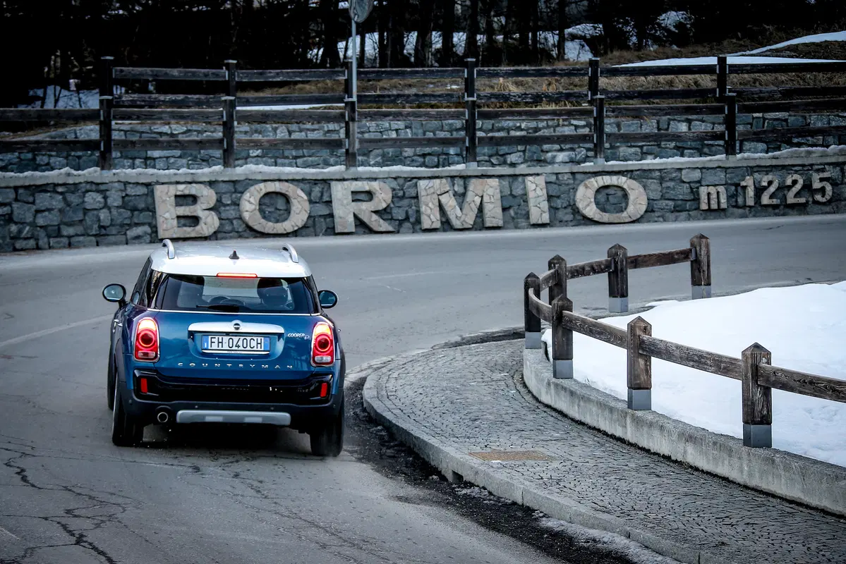 Mini Countryman All4, il 4x4 on demand per divertirsi con stile (3)