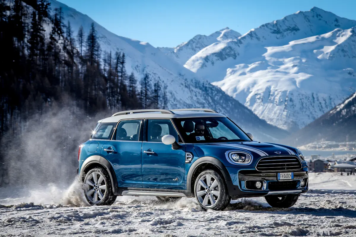 Mini Countryman All4, il 4x4 on demand per divertirsi con stile (11)