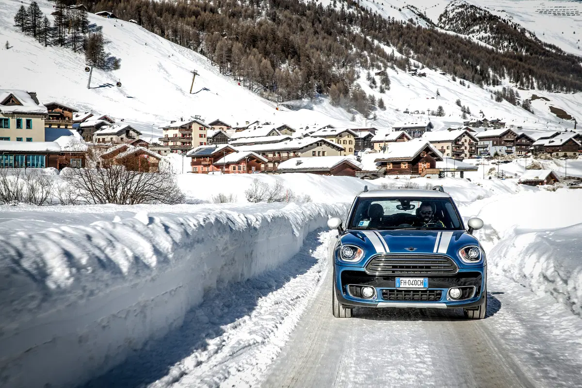 Mini Countryman All4, il 4x4 on demand per divertirsi con stile (8)