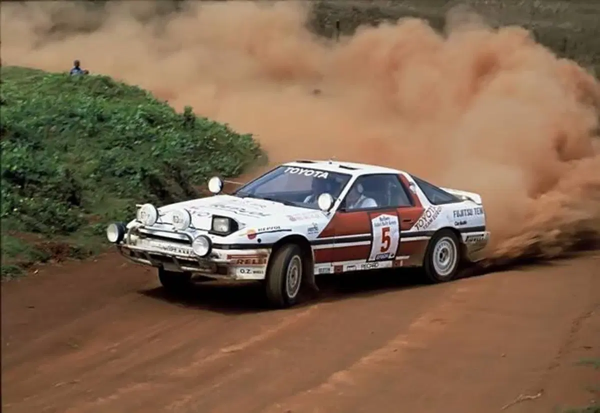 Toyota Supra, la GT diventata leggenda (6)