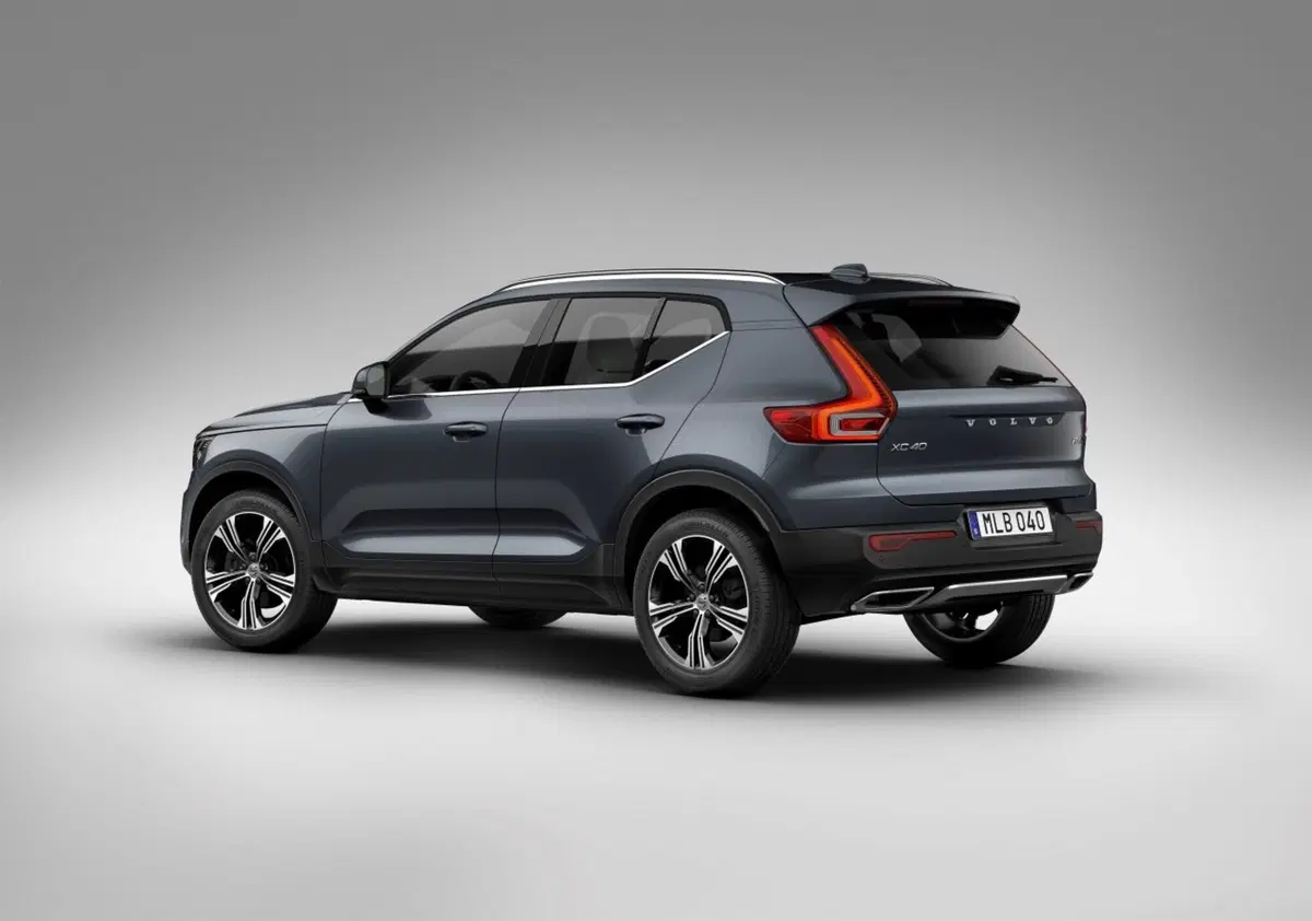 Volvo XC40, arriva il 3 cilindri (4)