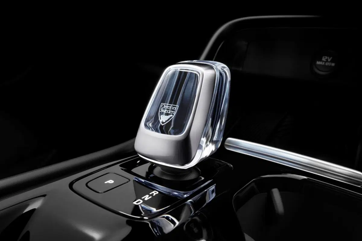 Volvo XC40, arriva il 3 cilindri (16)