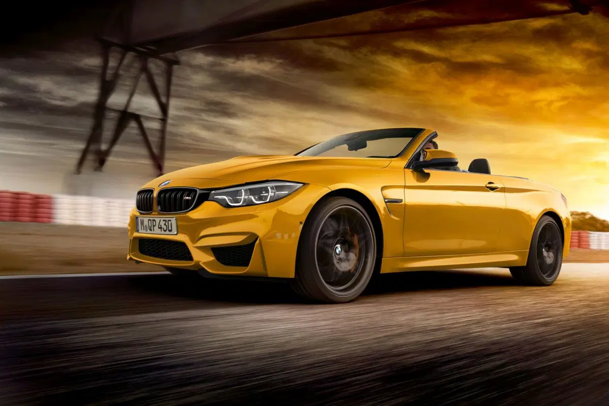 BMW M4 Cabrio 30 Jahre Edition, 30 anni di “M” cabriolet (3)