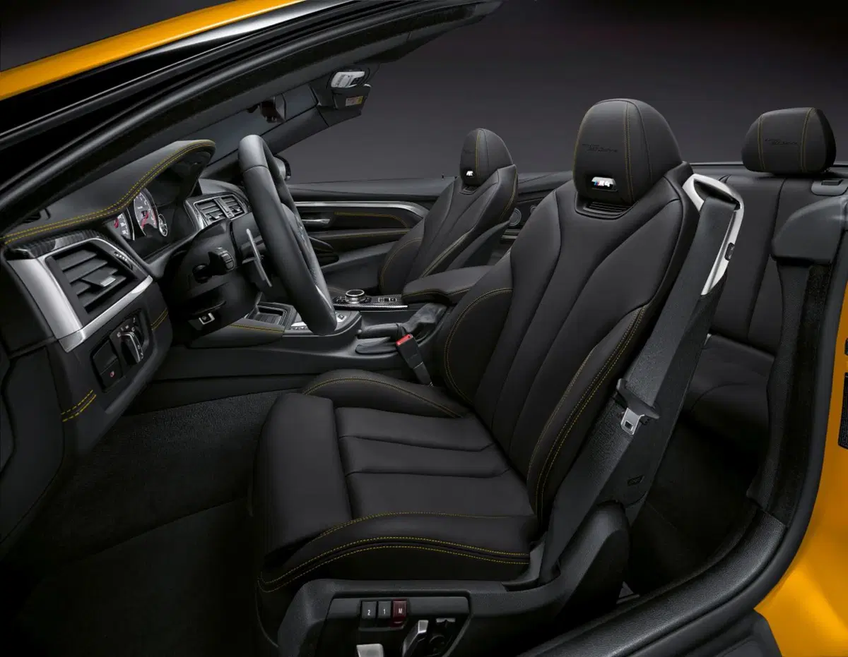 BMW M4 Cabrio 30 Jahre Edition, 30 anni di “M” cabriolet (12)