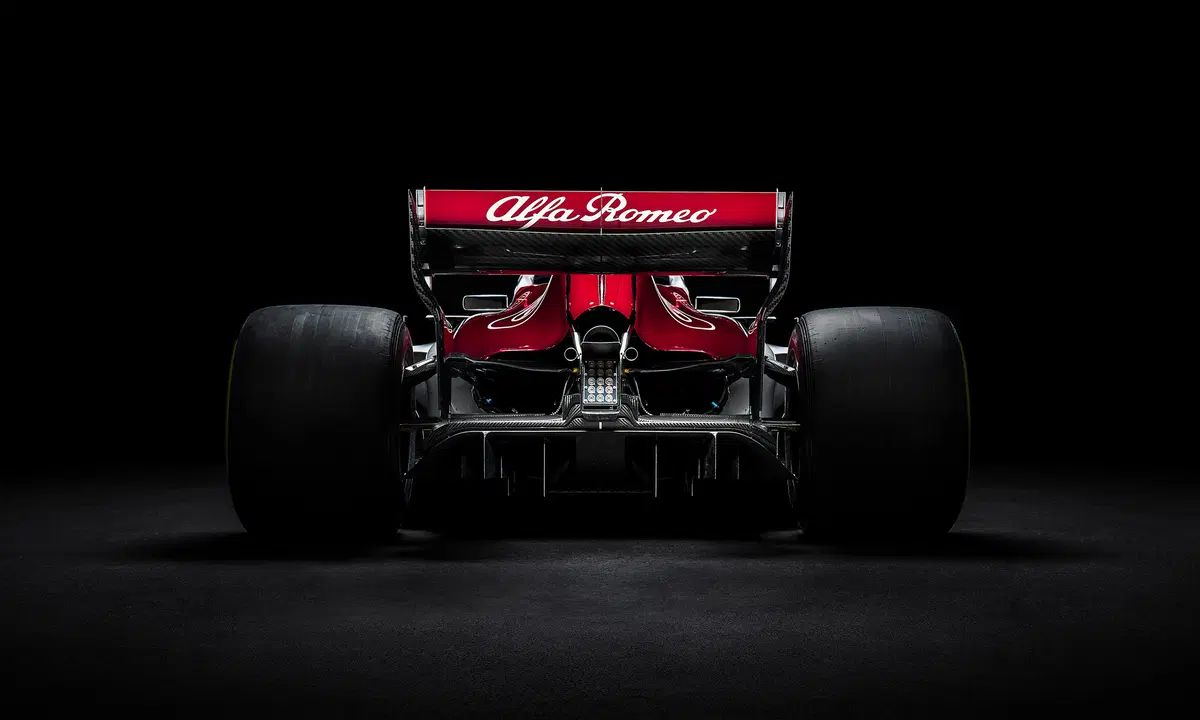 F1 2018: Alfa Romeo Sauber, svelata la C37 (5)