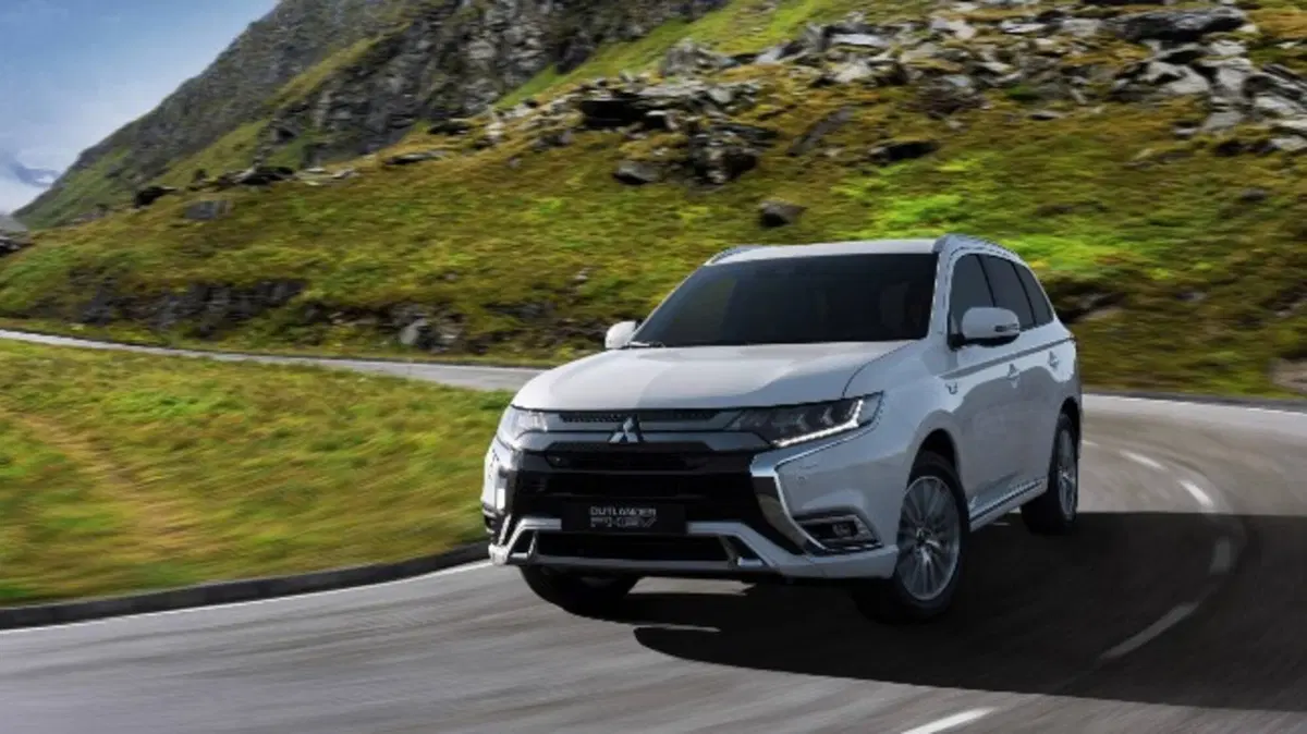 Outlander PHEV, la novità Mitsubishi al Salone di Ginevra 2018