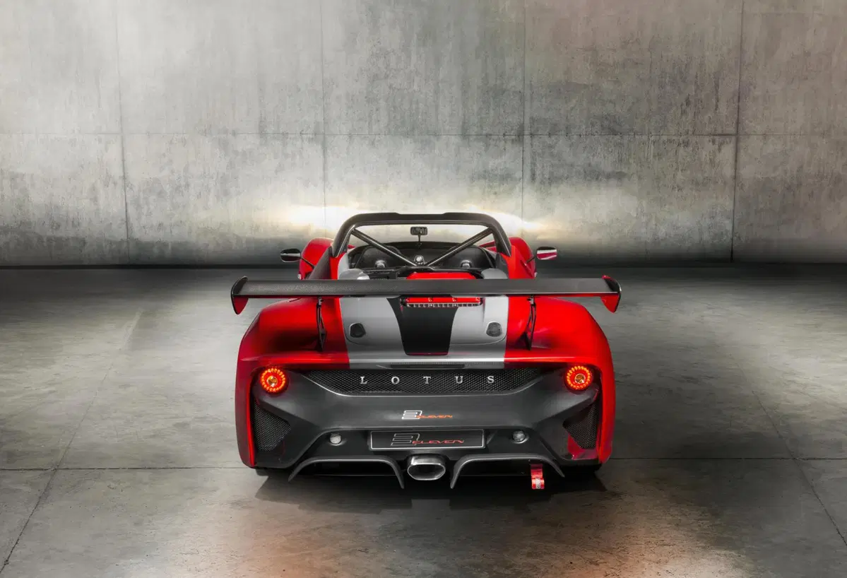 Lotus 3-Eleven 430, la purista (5)