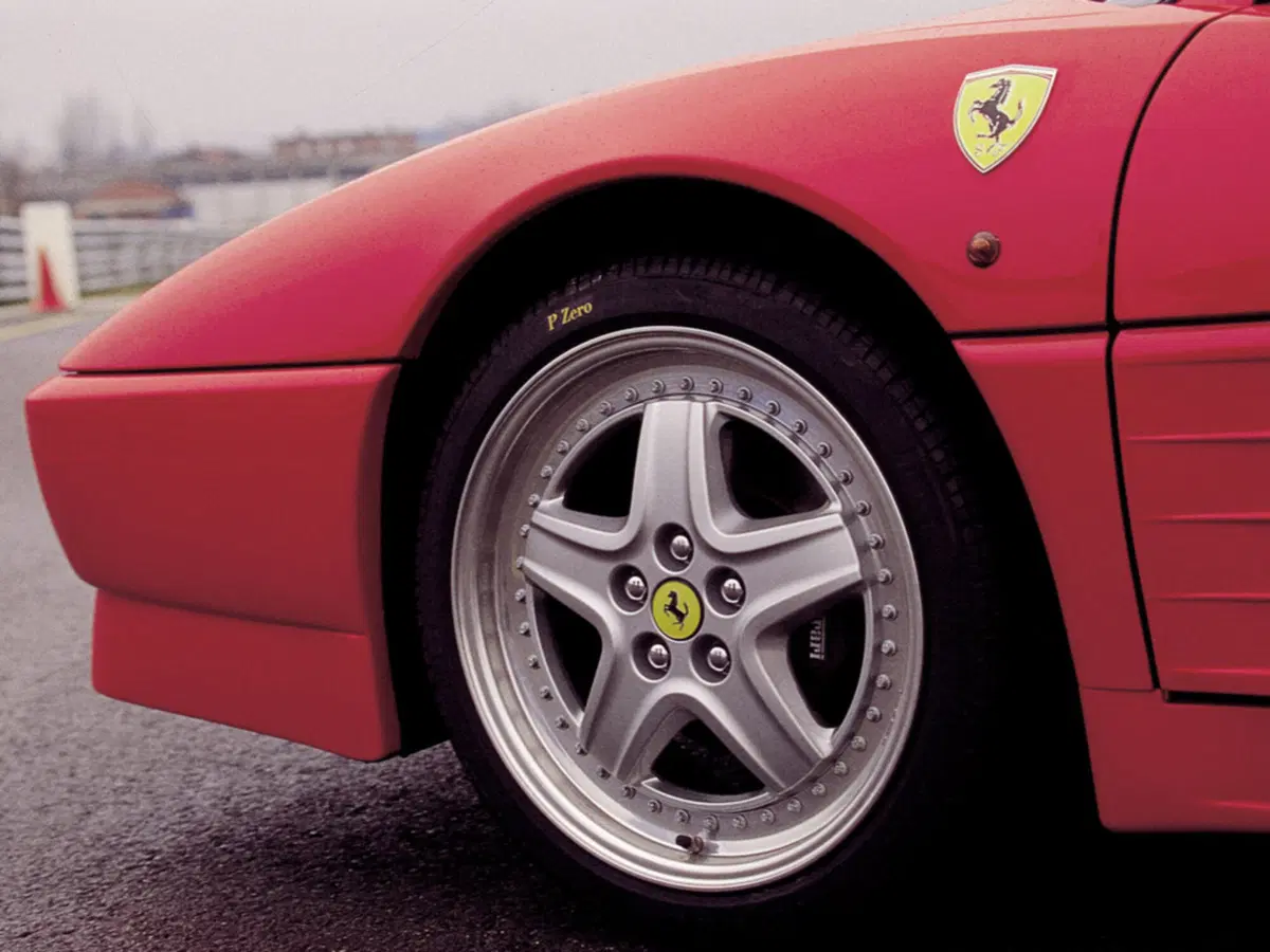 Ferrari: storia delle V8 “speciali” (8)