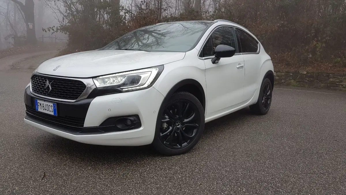 DS4 Crossback | Quanto cambia con tre centimetri in più?